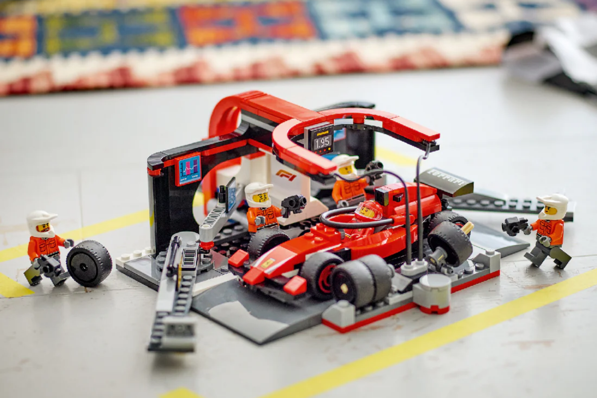 lego-city-tram-bao-duong-xe-f1-bo-lap-rap-hap-dan